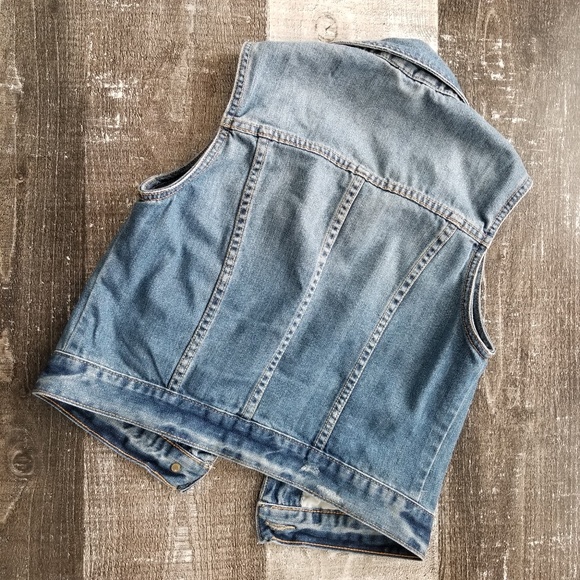 Aéropostale | Distressed Denim Vest - Picture 3 of 8
